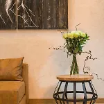 The Boutique Square - Free Compliments - Free Wi-fi - Location - Nearby Paid Parking 普罗夫迪夫