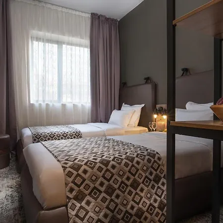 Hotel The Boutique Square - Free Compliments - Free Wi-fi - Location - Nearby Paid Parking Plovdiv