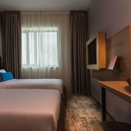 The Boutique Square - Free Compliments - Free Wi-fi - Location - Nearby Paid Parking 3*